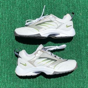 Vintage 90s Nike tennis shoes neon / white